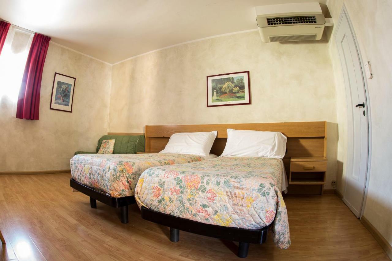 Hotel Centro Torre Pellice Exterior photo